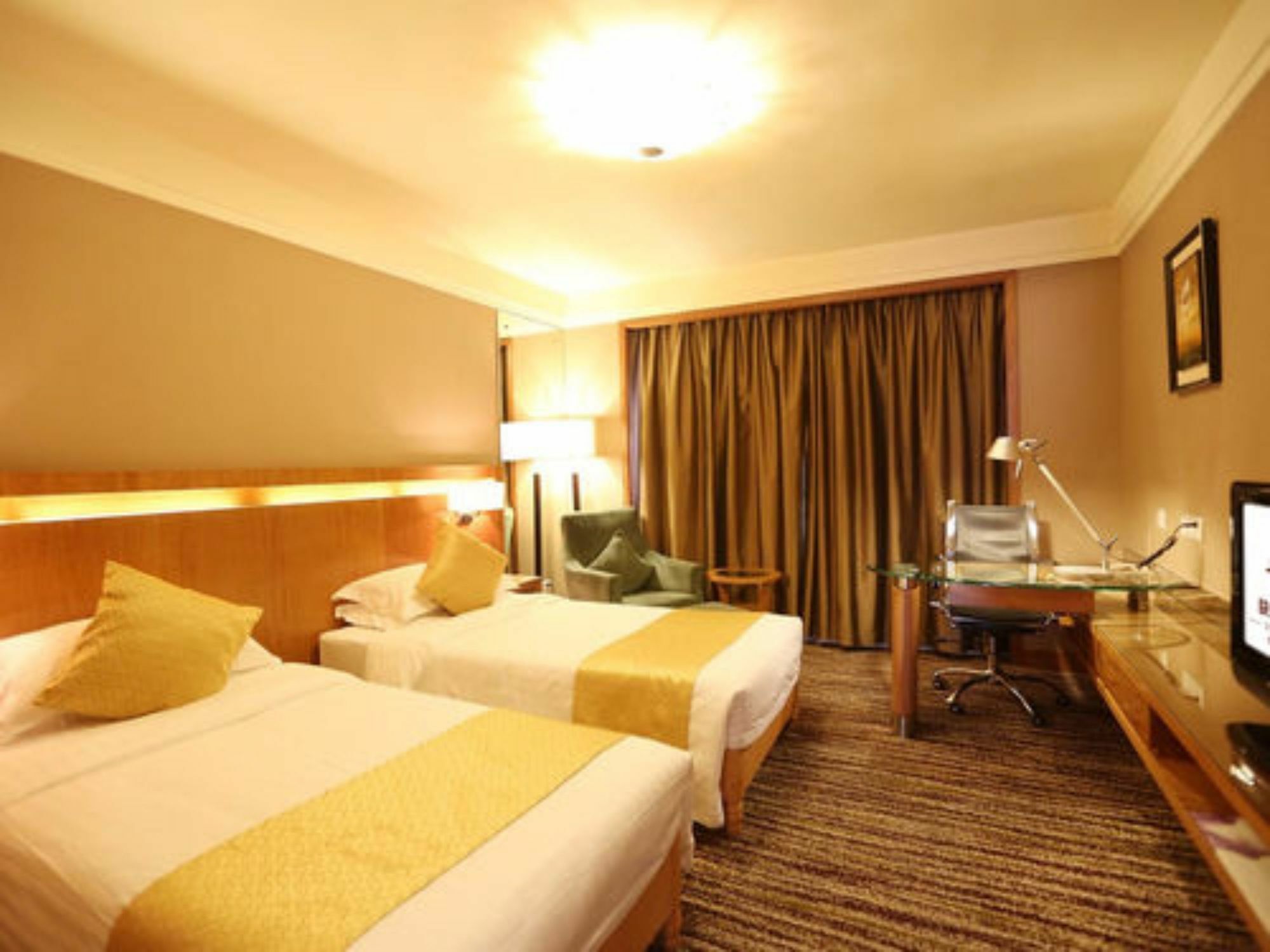 Qingdao Kuaitong International Hotel Dış mekan fotoğraf
