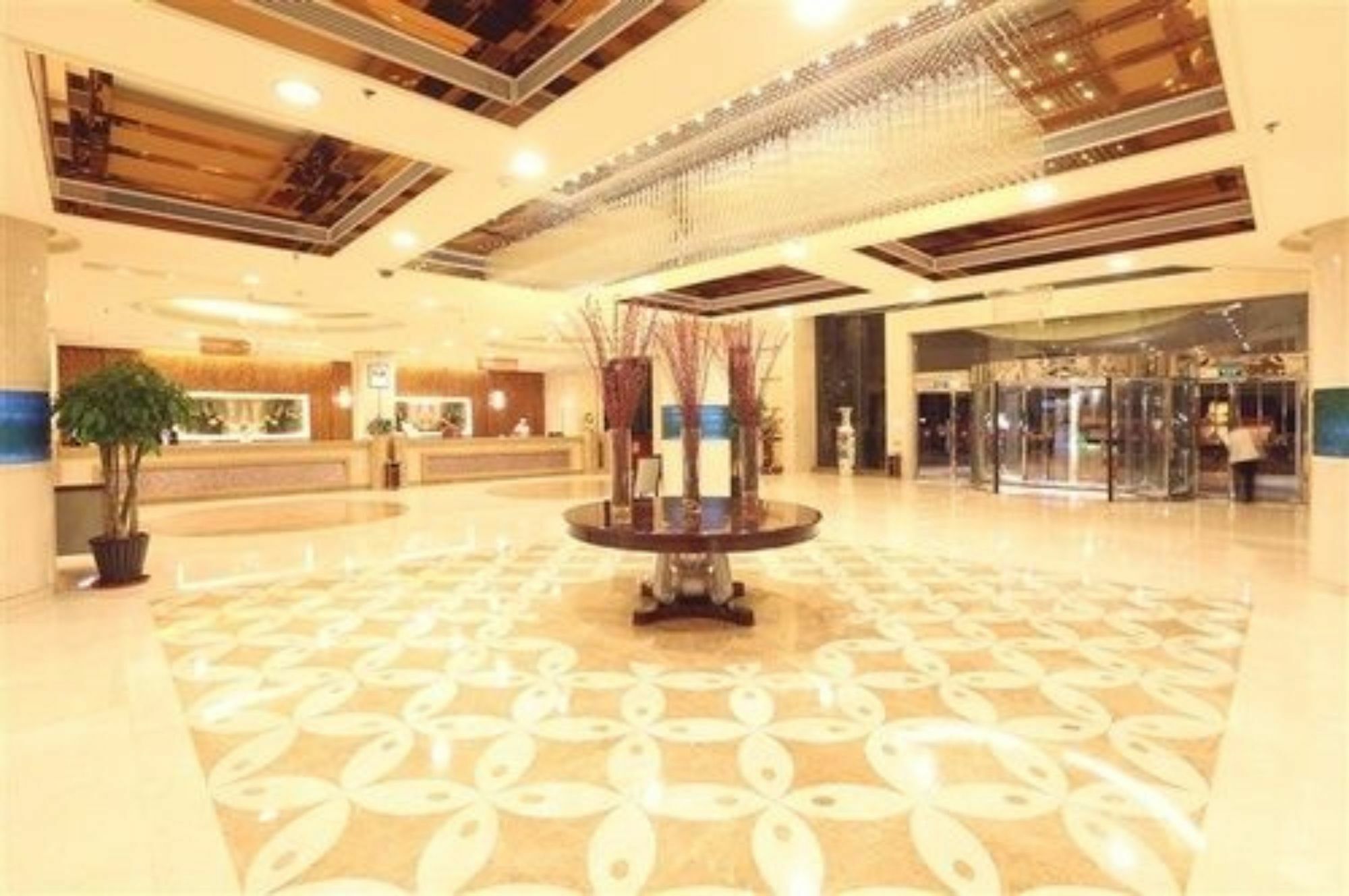 Qingdao Kuaitong International Hotel Dış mekan fotoğraf